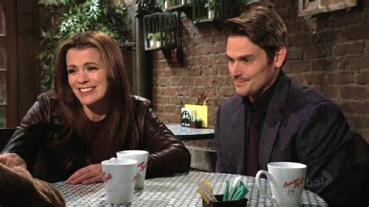 Chelsea Betrays Bill By Kissing Adam