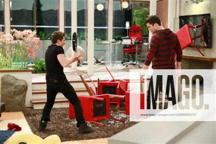 HEIDI PASCOE (STUNT DOUBLE), BILLY UNGER – Celeb Secrets